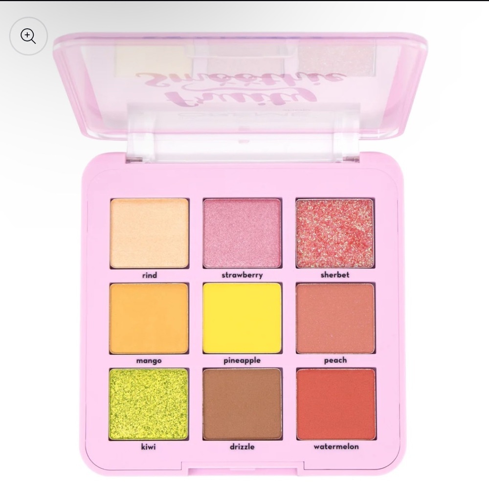 ✨ The Crème Shop Fruity Smoothie Eyeshadow Palette & Ace Beaute Glimmer Shadow - Picture 2 of 15